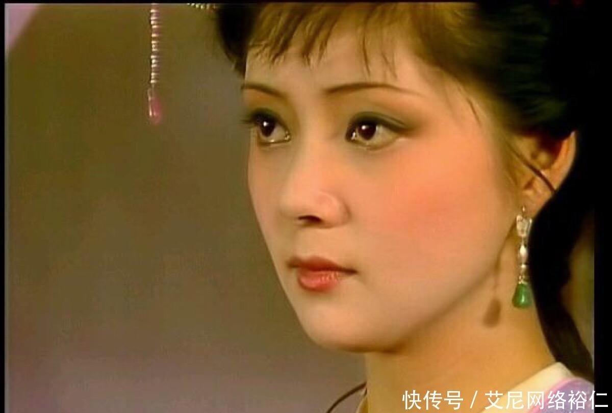 薛宝钗$贾宝玉为何不喜欢薛宝钗?林黛玉的这三个优点,宝钗永远做不到