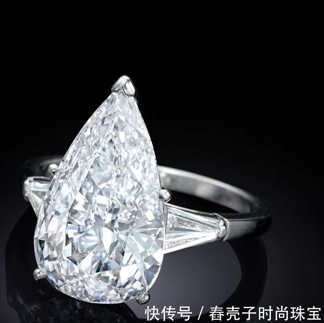 戒指|老太太花8美元在地摊买的胸针,居然拍出26000美元