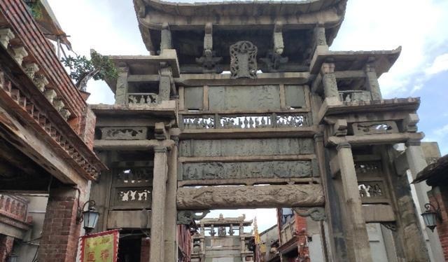 贺知章|李白努力一辈子,追不上24岁的张九龄,也追不上36岁的贺知章