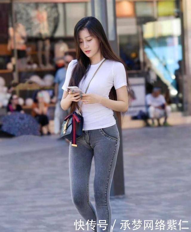 离不开|“苹果型”身材怎么穿,还是离不开束腰,这样才有女人味!