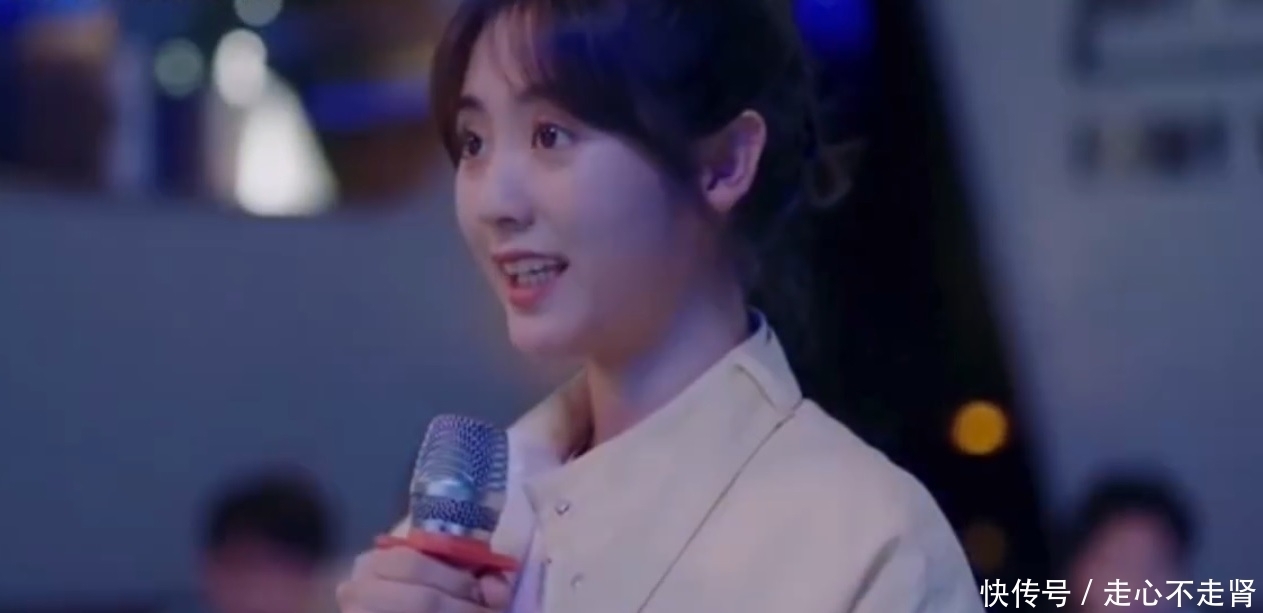 《乌鸦小姐与蜥蜴先生》顾川陪着姜小宁一起唱歌跑调,现场嗨起来