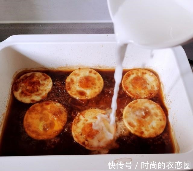 蒜香糖醋荷包蛋,酸甜鲜香,很好吃