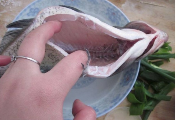 鸡头|“6种肉”卖肉的都不吃，你还花钱买回家，危害自己健康