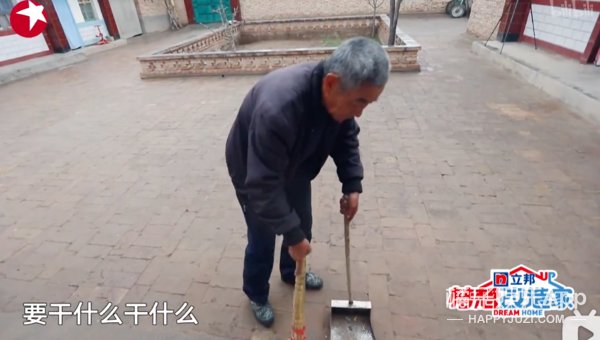 一夜之间,就被全网喊要求退钱?