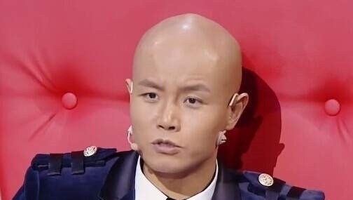 樂嘉高情商回應(yīng)當(dāng)年強(qiáng)吻謝娜事件,曾飽受非議的樂嘉現(xiàn)在咋樣了?