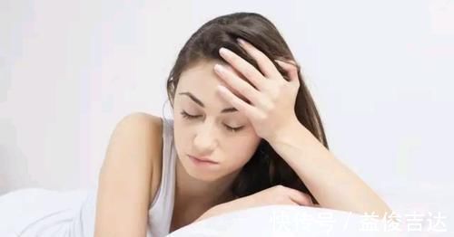 睡眠|有失眠症状的人，坚持每天做好五件事，帮你快速入睡，一觉到天亮