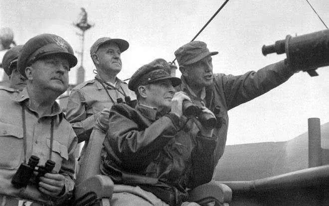 麦克阿瑟|作死永无止境?为何说麦克阿瑟是“作死”名将的典型代表?