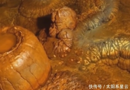 湖南 湖南山洞发现13米长“真龙”?村民们不敢靠近,专家一去看傻眼!