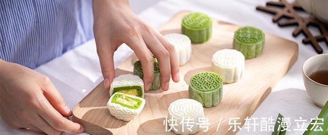 烤箱|中秋月饼第一弹，无需烤箱，教你做软糯Q弹的冰皮月饼