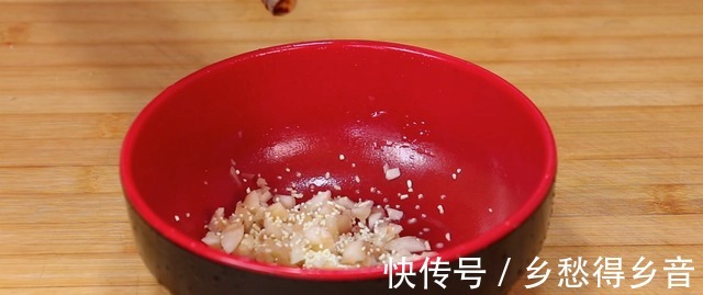 教你茄子最好吃的做法，不加鸡蛋，不用油炸，出锅全家抢着吃！