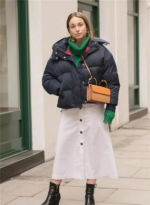 不管大衣还是棉袄，尽量避开这3个颜色，另外2种更高级，时髦百搭