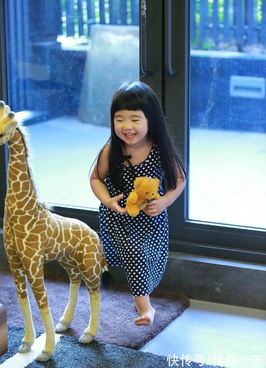 《爸爸去哪儿》女娃变化：Grace姐姐变美了，王子珊的装扮随马蓉