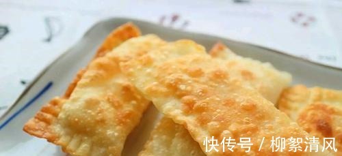 自制苹果派，酥脆香甜，口感丰富，吃一次就上瘾！