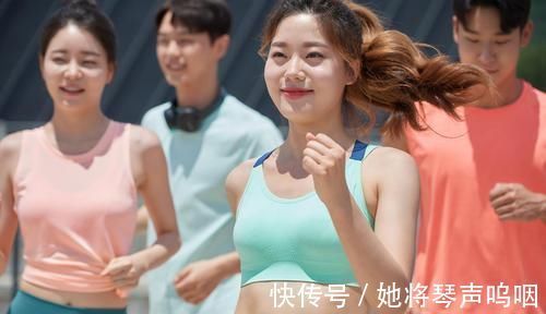 胸背|跑步的时候,如何掌握身体姿势和动作要领?