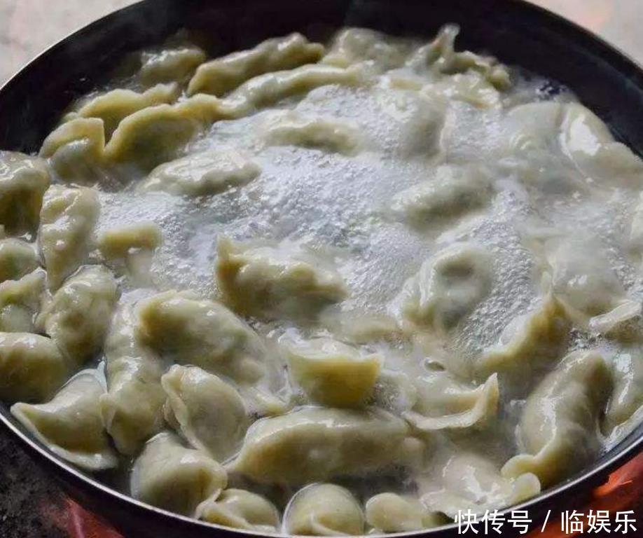 天冷吃饺子,我家只包这饺子馅,保护眼睛长个子,孩子可要多吃