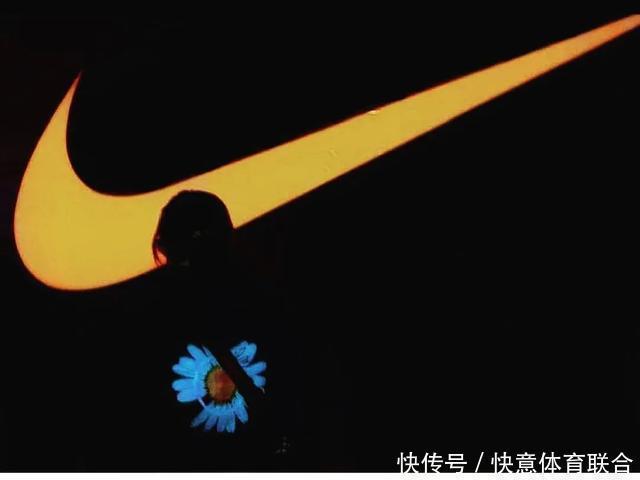 yeezy 一秒售罄,一夜暴涨!他们穿的球鞋我劝你千万别买!