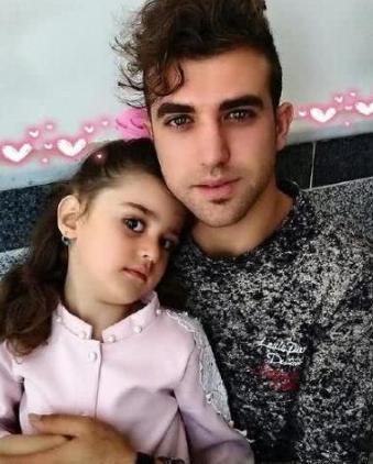 泄露|女儿长得太美,爸爸辞职当保镖?看到爸爸的颜值后,网友:羡慕了