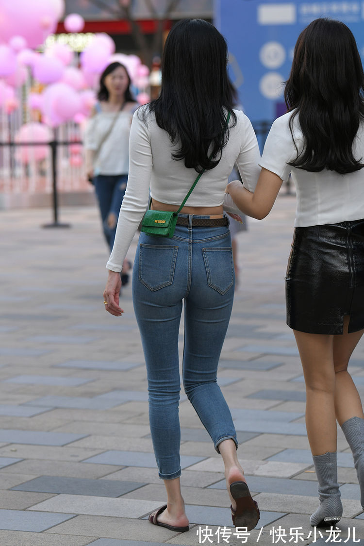 时髦感 稀松平常的牛仔裤如何穿出时髦感,既好看又靓丽,而且又可爱