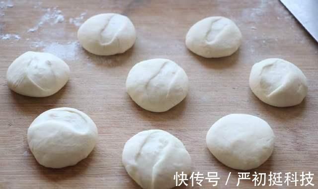 馅儿|这早餐我家隔三差五就吃，比馒头好吃，比包子简单，出锅能吃5个