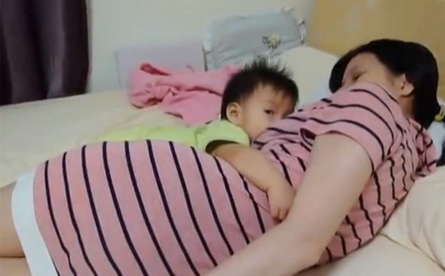 断奶|十岁男孩至今未断“母乳”,每日4次不给就闹,宝妈没法拒绝