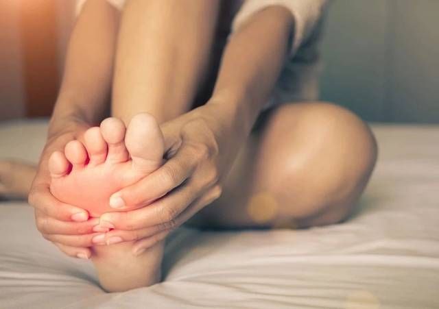 症状|在孕期出现这四种症状孕妈该注意了,你身体里的钙不够分给宝宝了