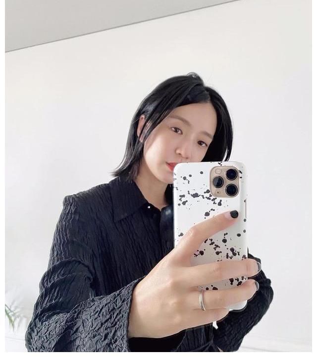 光洙|认真签名中的宋智孝，比心+wink