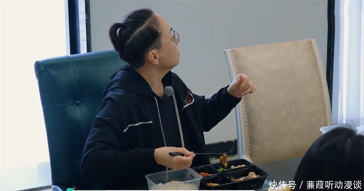 领衔|桃花坞:宋丹丹张翰领衔尴尬名场面,汪苏泷展现教科书式高情商