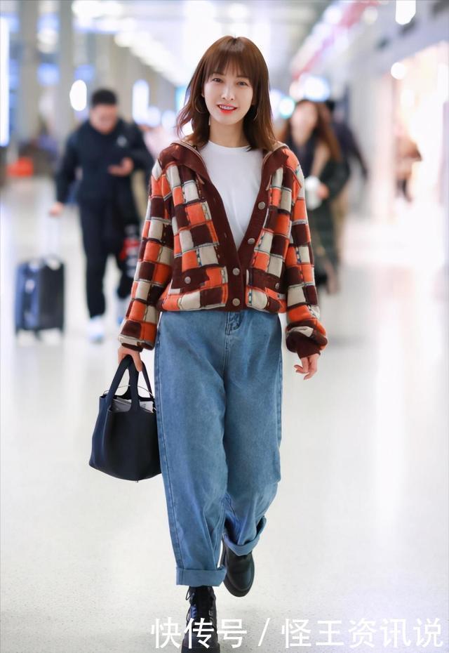 初秋不会穿针织衫试试这几种款式搭配,时髦高级咋看咋美