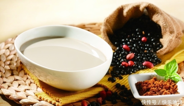 排毒|核桃和“它”天生一对,每天喝一杯,养肝排毒,血栓偷偷“溜”走
