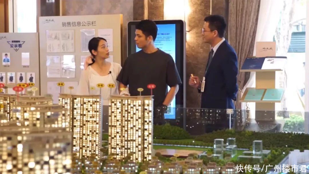 龚莉|2300万人在追！国内首个地产语言综艺秀，刚上线就火出圈