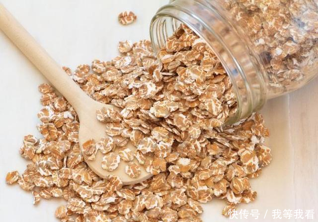 有糖尿病的人,早餐牢记“3吃3不吃”,或能助你轻松控制好血糖