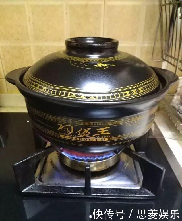 辣子鸡最好吃的做法,大厨教你在家做出来,越吃越上瘾收藏了