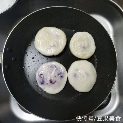 早上不知道吃什么，一碗紫薯饼全搞定