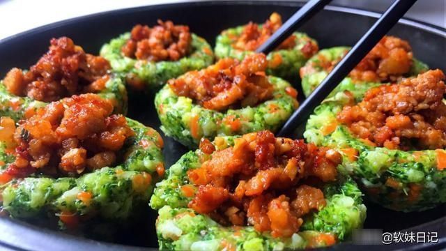 鲜嫩|天热了要多吃这菜,简单蒸一蒸,鲜嫩又美味,一上桌就抢光光