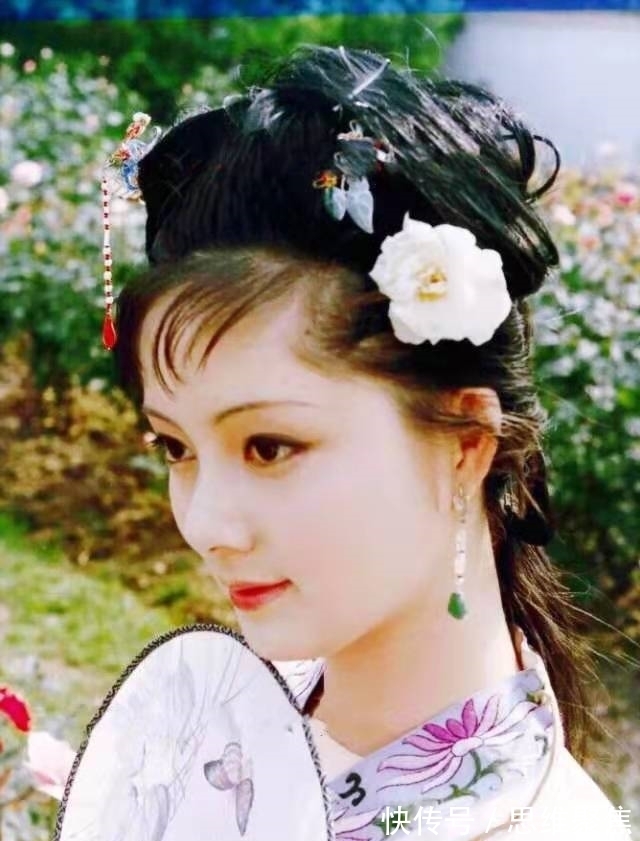 坠儿|滴翠亭偷听,薛宝钗为何要嫁祸给黛玉?事后一个举动证明她的无辜