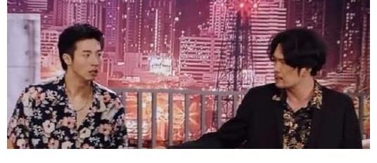 因为谐音梗李诞没给大锁投票?还记得脱口秀大会上那些胡乱拍的灯吗