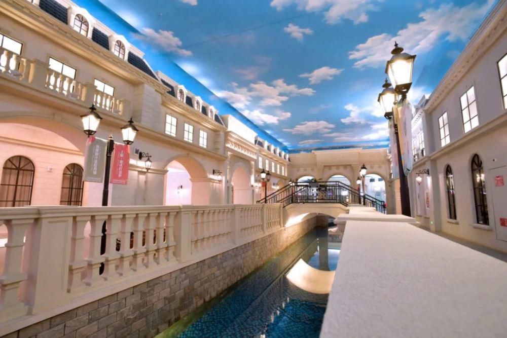 满屏都是”高级感” 小姐姐邀您去逛贵阳“小威尼斯”中天CCPARK