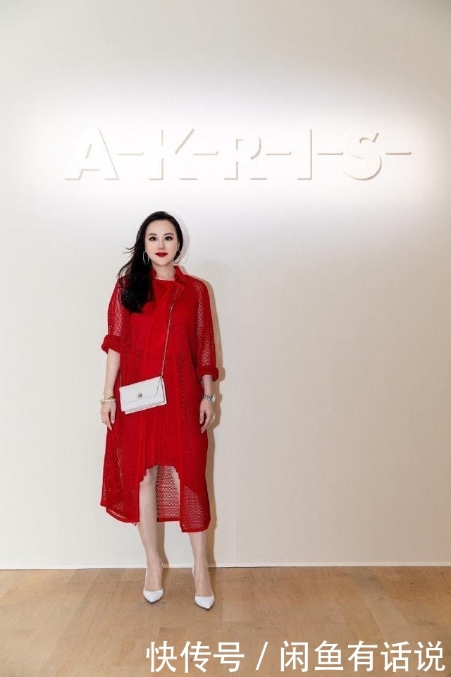 贵妇|微胖的章小蕙才是真贵妇,穿红色网纱裙成熟优雅,名媛气质藏不住