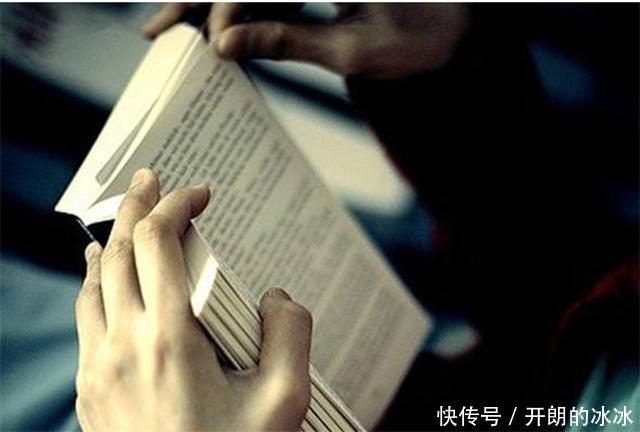 90后貌美央视记者王冰冰读书和不读书的人生,原来真的不一样