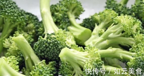 西兰花|西兰花营养丰富又防癌,但你肯定不知道,西兰花配上它效果翻倍!