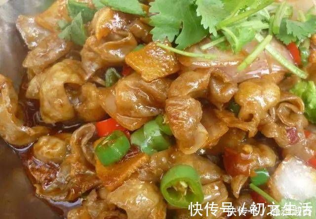 这道菜老公隔两天就要吃一次,下饭又下酒,比回锅肉还好吃,解馋