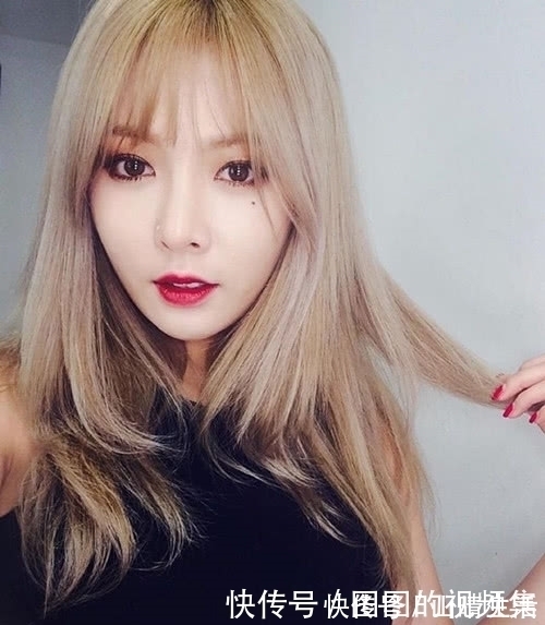 珍珠 珍珠发卡过时了,泫雅的5毛钱发卡才是时尚,网友:珍珠太贵了!