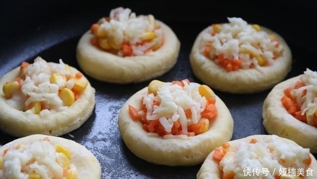 玉米粒|面粉简单新吃法，用杯子一压，早餐好吃又营养，比包子馒头油条强