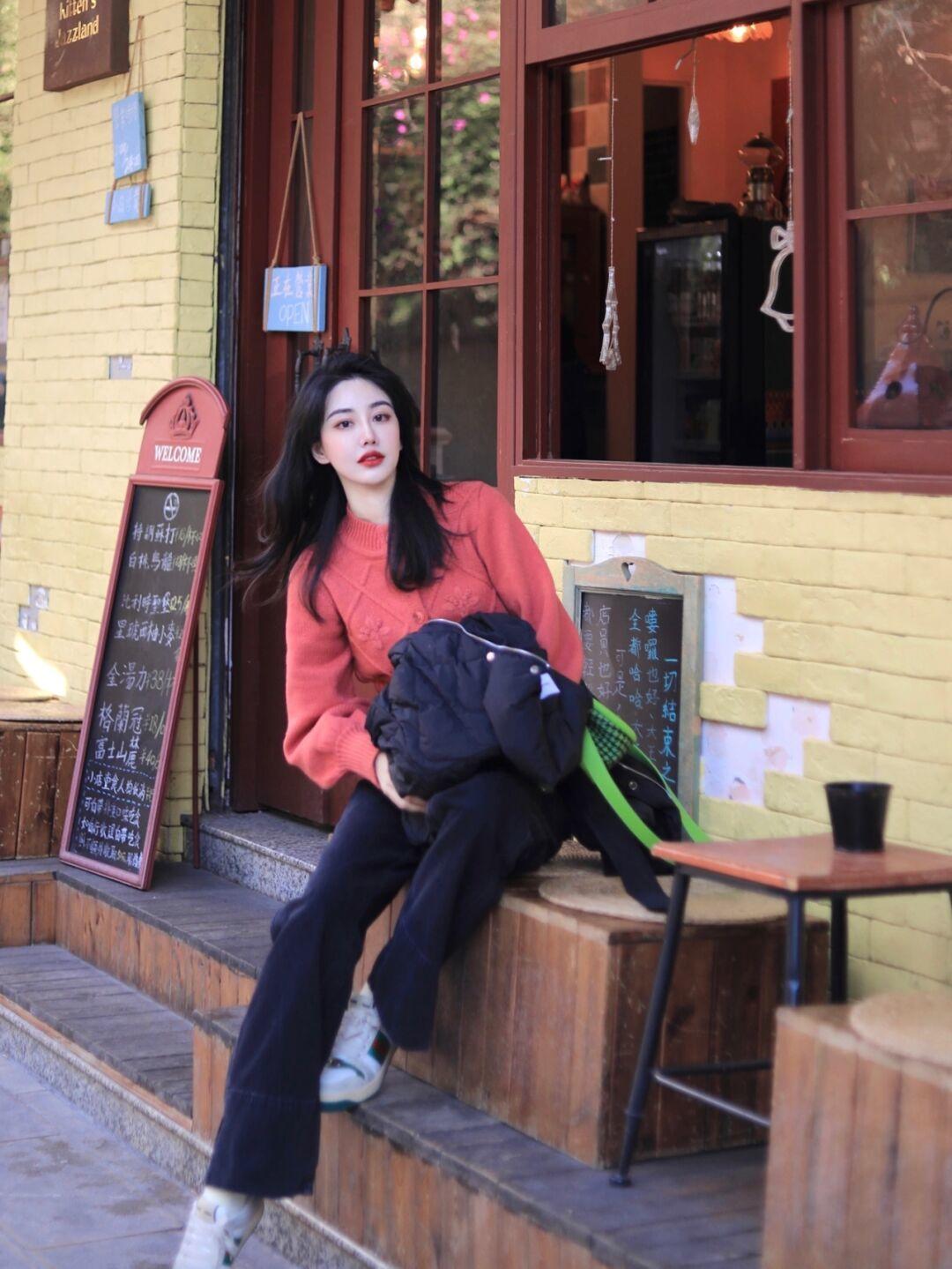 博主 冬季毛衣怎么穿才会更优雅高级?价格不一定贵,会打扮才是关键