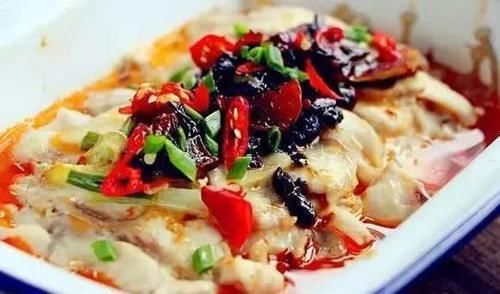 美食推荐：黑鱼片，回锅肉，大蒜炒鸡蛋，香菇蒸鸡腿的做法