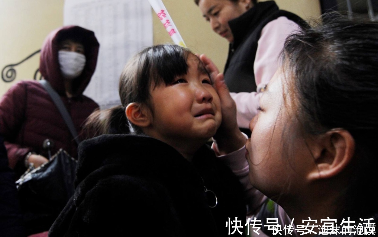 家长|孩子遇事动不动就哭?李玫瑾教授直言:可能是家长的反应出了问题