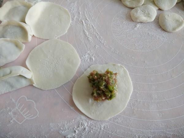 青椒这样做,美味又不辣,孩子喜欢极了,每次上桌都要抢着吃