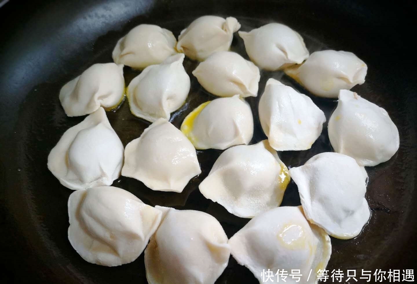 解馋|天冷了,孩子就爱这早餐,10分钟做好,暖胃又解馋,孩子吃不够!