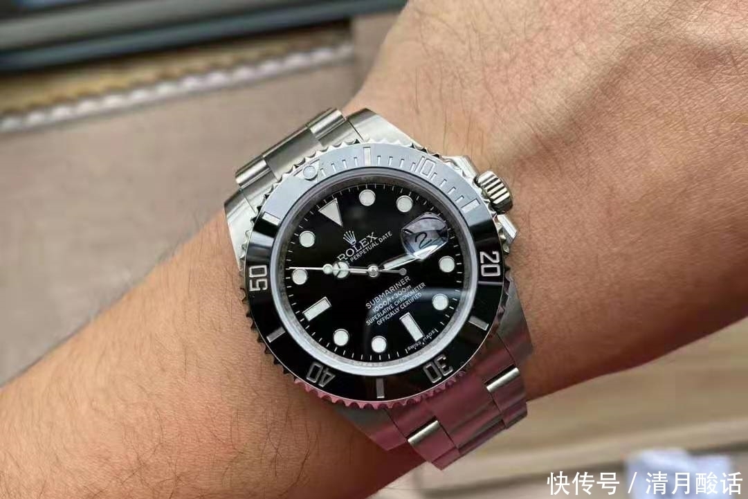 适合30岁男士上档次的潜水表,从欧米茄海马开始