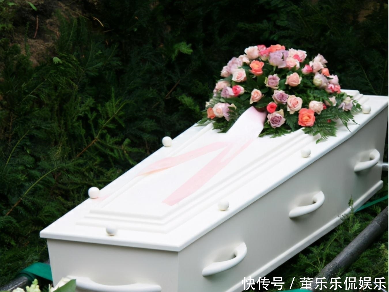 丧葬|中国丧葬文化习俗中,为何还有黑色棺材,金色与黑色棺材有何讲究